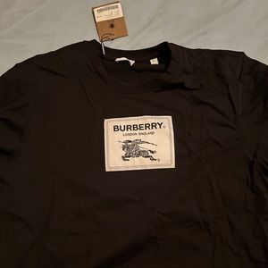 never worn,xl shirt, real and authentic with tags